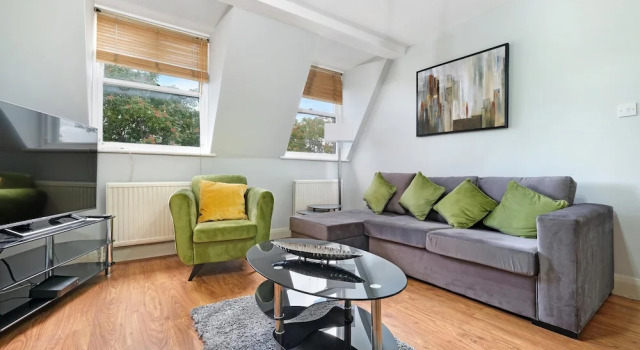 Kensington Olympia Relaxing 2 Bedrm Apt, Забронировать Отель Бизнес-отели Англии, 4* 5*