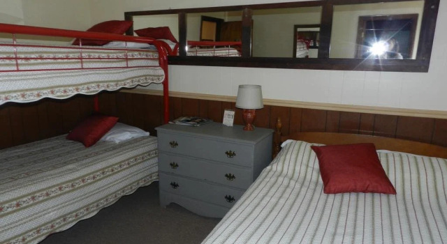 Swiss Farm Inn