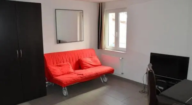 Swiss Star Guesthouse District 4