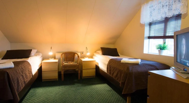 Mikligardur Guesthouse, Rezervovat Penzión Hotely v North Iceland s parkováním, Parkování