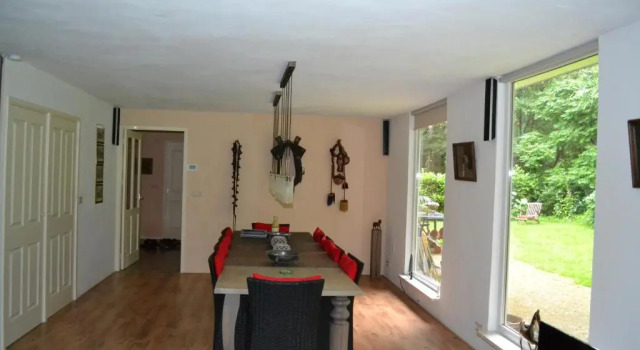 De Hooge Woeste, Rezervasyon Otel Emst Veluwe