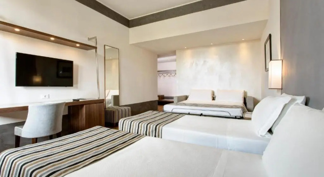 Четырёхместный номер Standard Hotel Orto de Medici