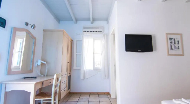 Двухместный номер Standard Far Out Village Hotel