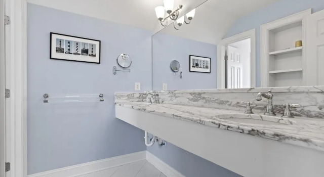 Коттедж с 4 комнатами Shearwater 4 Bedroom Home by RedAwning