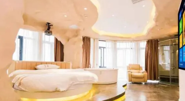 Люкс Deluxe Mizhan Theme Cinema Hotel (Changsha County Mass Media)