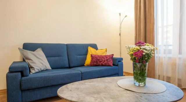 apartmány Marco Shipping, Забронировать Отель Отели Ческе-Будеёвице с парковкой, рядом с Baroque Terraced Houses, Парковка