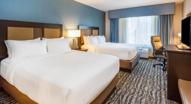 Четырёхместный номер Standard Holiday Inn South Jordan - SLC South by IHG