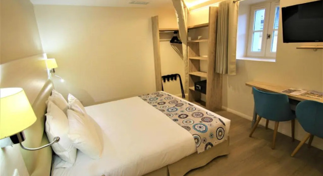 Номер Standard Hôtel Montaigne