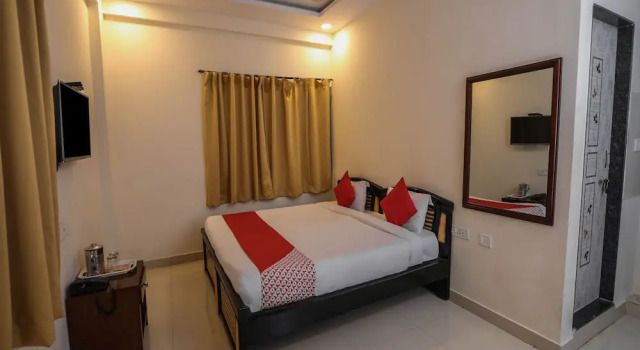 Номер Standard OYO 15928 Hotel Midtown