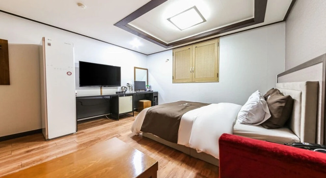 Gochang Hotel Moyangseong