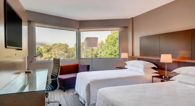 Двухместный номер Classic с видом на город Sheraton Santiago Hotel & Convention Center