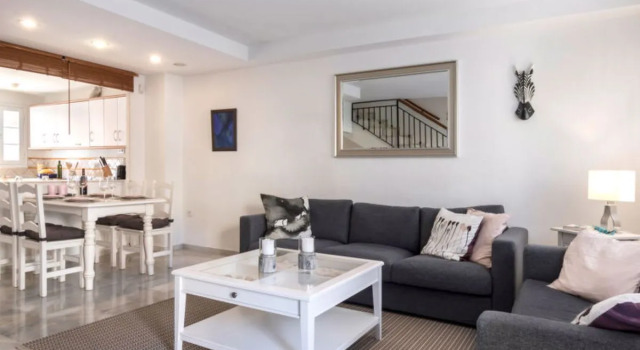 Holiday Home Reserva de Alvarito by Interhome, Забронировать Отель Отели Марбелья с парковкой, Парковка