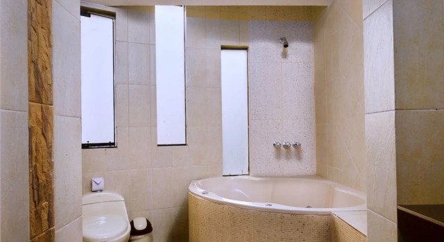 Suite Hotel EIRL