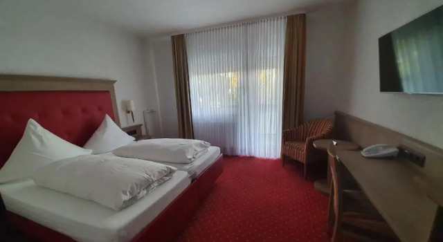 Двухместный номер Standard Dreispitz -B&B-Hotel Garni