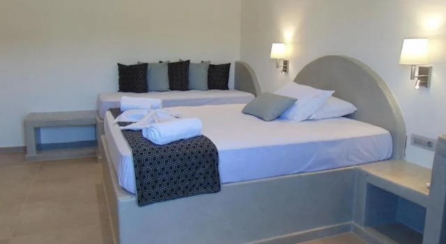 Potamida Suites
