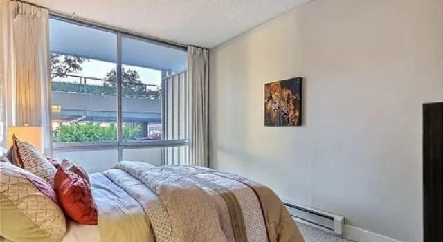 Hot Downtown1 Br apts in Palo Alto by RedAwning
