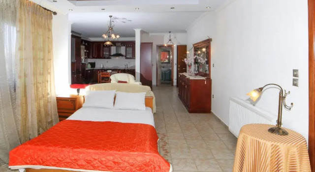 Deppy's houwe, Book Apartment Nikiti 
