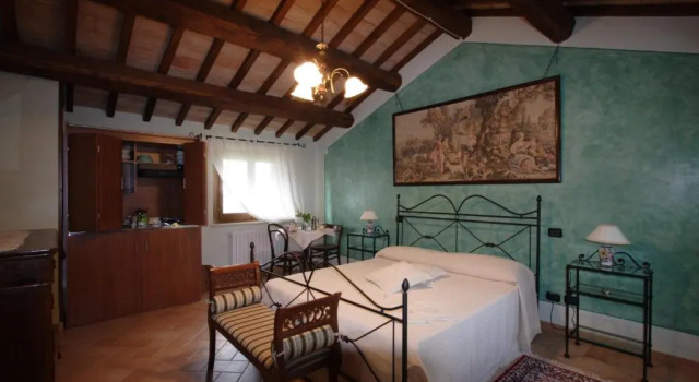 Двухместный номер Standard с красивым видом из окна Agriturismo LUlivo in Fiore