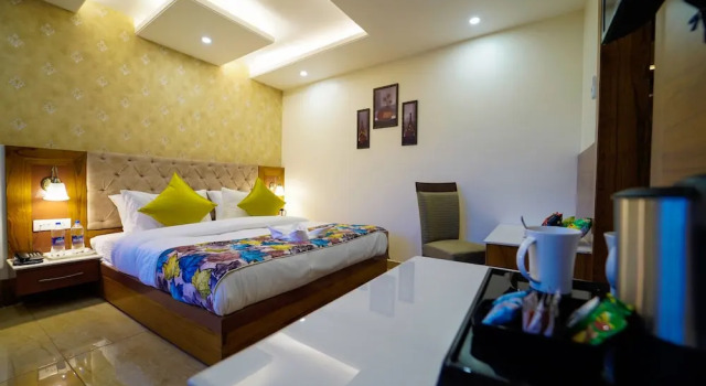 Номер Deluxe с балконом Abhilashi Residency & Spa - Centrally Heated & Air Cooled