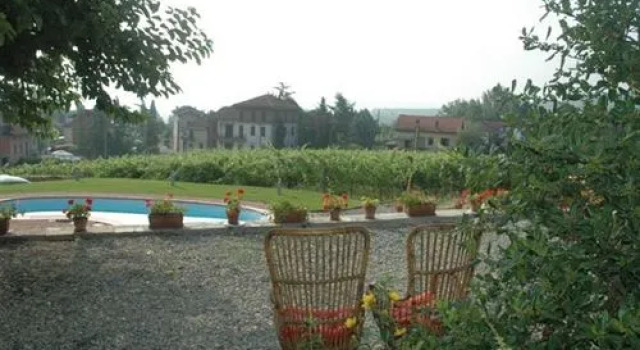 Agriturismo Sur, Prenota Hotel Cassine 