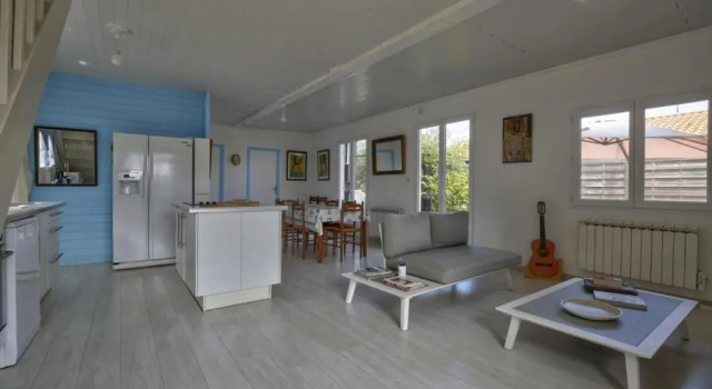 Коттедж Maison du sentier du littoral et sa piscine naturelle