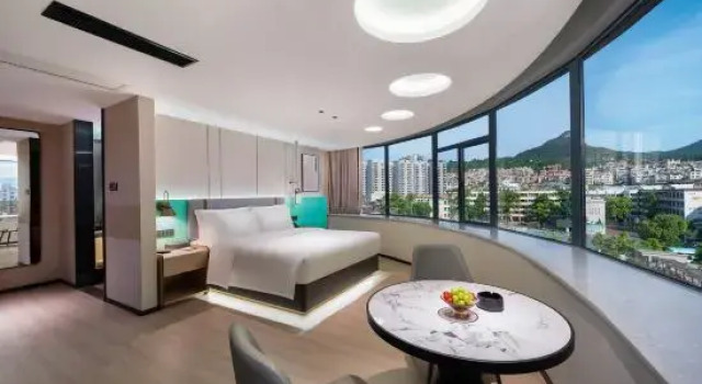 Люкс Premier Ezzi Hotel (Lianzhou Panyu Road Branch)