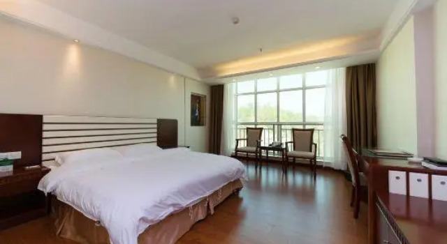 Herun Holiday Hotel, Rezervasyon Otel Heyuan Guangdong