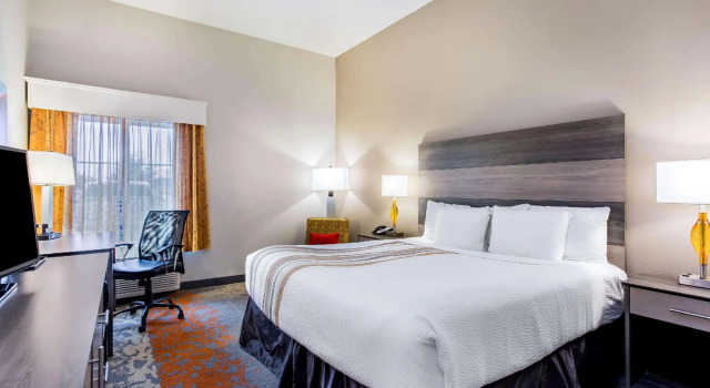 Двухместный номер Standard La Quinta by Wyndham Andrews