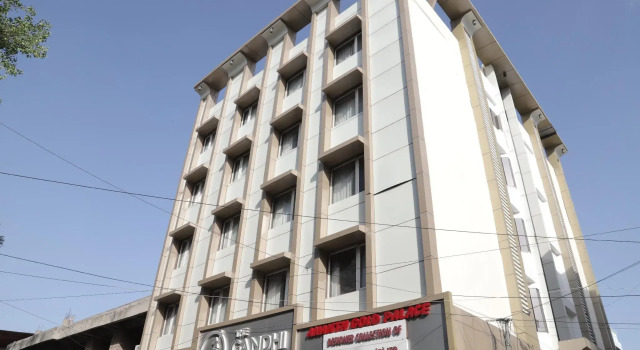 Oyo Premium Children Park Sardarpura, Rezervovat Hotel Džódpur Rajasthan