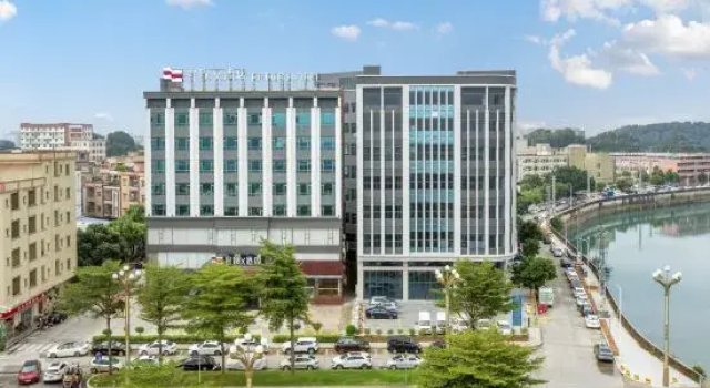 ECHIC Hotel (Dongkeng Town North Avenue, Dongguan), Boek Hotel Hotels in Guangdong met parkeren, Parkeren