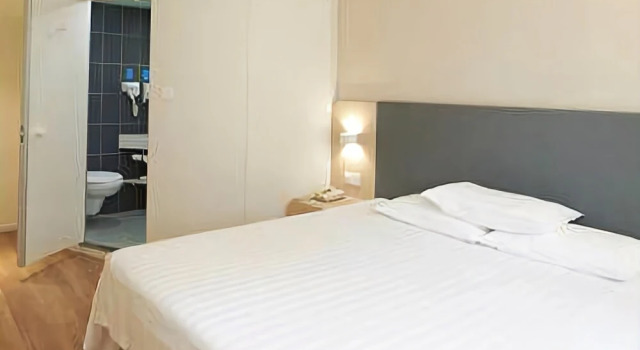 Hanting Hotels in Jinan Olympic Sports Centre Store, Забронировать Отель Ли-Ченг Цзинань