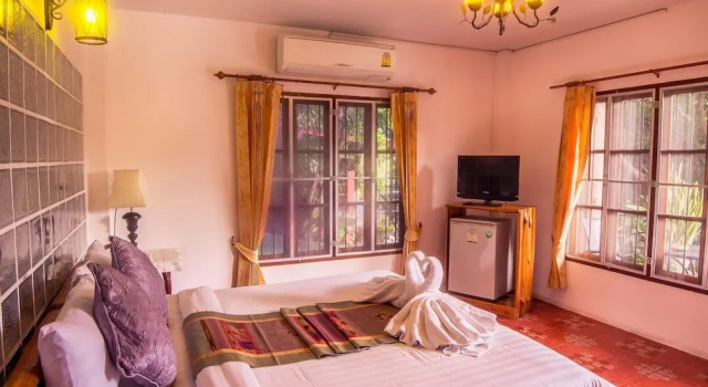 Номер Standard с балконом и с видом на реку Pongphen Guesthouse