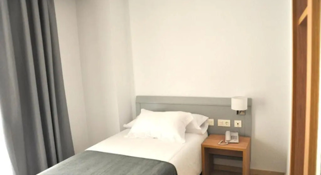 Номер Standard NEO HOTEL