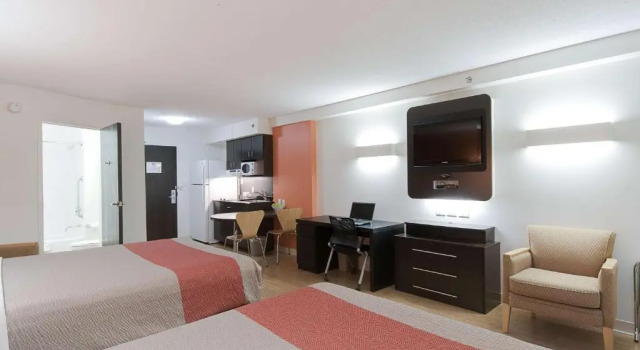 Четырёхместный номер Standard Motel 6-Brandon, MB