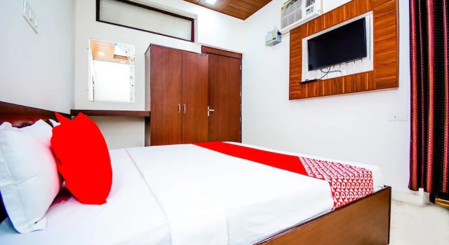 Hotel Mubarak by OYO Rooms