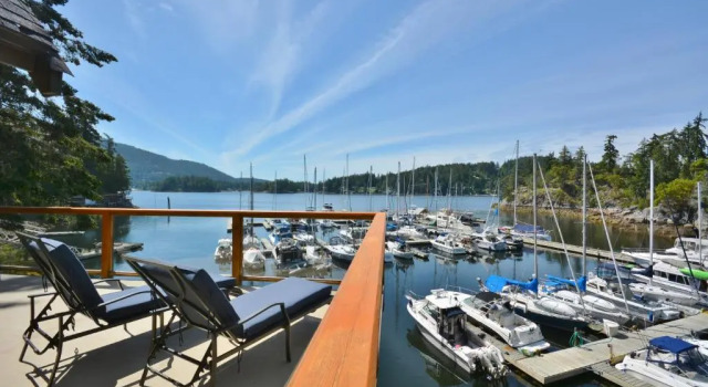 Шале Pender Harbour Resort & Marina