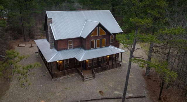 Коттедж с 4 комнатами Blossom Belle Lodge Luxury cabin 4 Bedroom, 3.5 Bath sleeps 11
