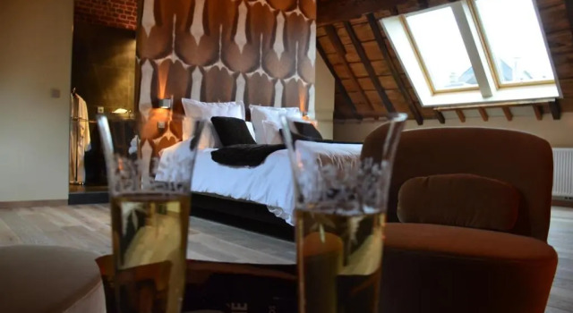 B&B N°5, Забронировать Отель Льеж Pays de Liège, рядом с Королевская опера Валлонии