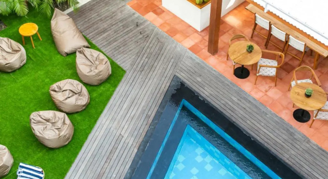Кровать в общем номере Coco & Pineapple Pants Hostel