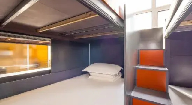 Кровать в общем номере Lanzhou Shengyou Tianjing Hotel (Kangle Jiayuan Branch)
