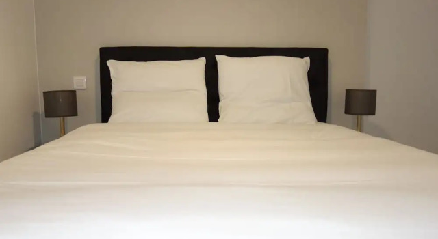 Clermont-ferrand-city-room, Забронировать Отель Отели Клермон-Ферран с парковкой, рядом с Maison de la Culture, Парковка