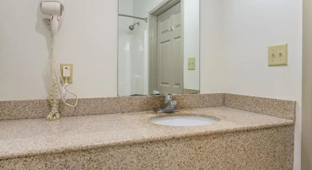 OYO Townhouse Sulphur, la Extended Stay, Забронировать Отель Салфер Acadiana