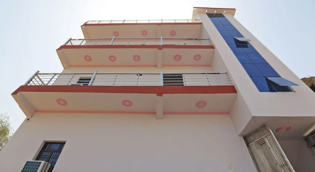 OYO 37470 The Mohan Grand