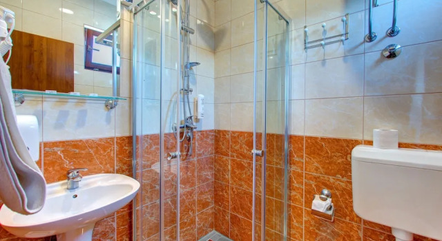 Семейный люкс с балконом и с видом на реку Pansion Villa Nur
