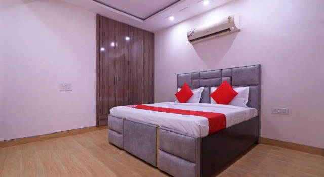 Pari Residency by OYO
