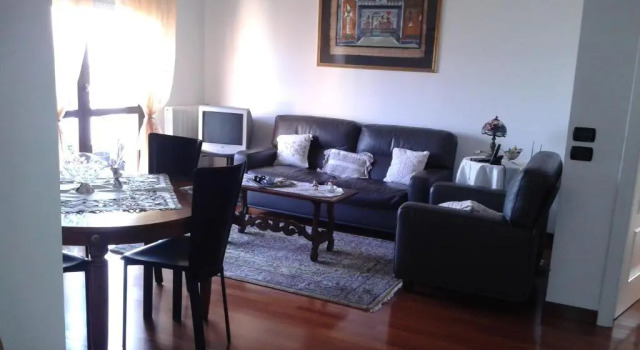 Appartamento con vista sul golfo di Cagliari, Забронировать Апартаменты/квартира Отели Кальяри с парковкой, Парковка