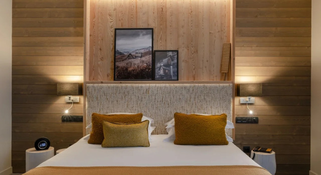 Семейный номер Standard с 2 комнатами с балконом и с видом на горы Отель ILY Hotels La Rosière