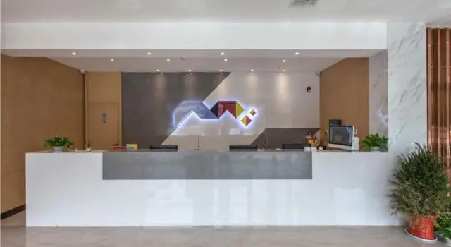 Borrman Hotel Wuhan Yangluo