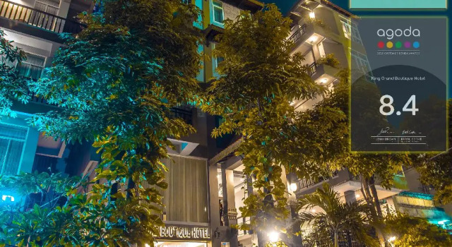 Кровать в общем номере King Grand Boutique Hotel