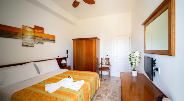 Двухместный номер Standard с балконом Hotel La Mandorla